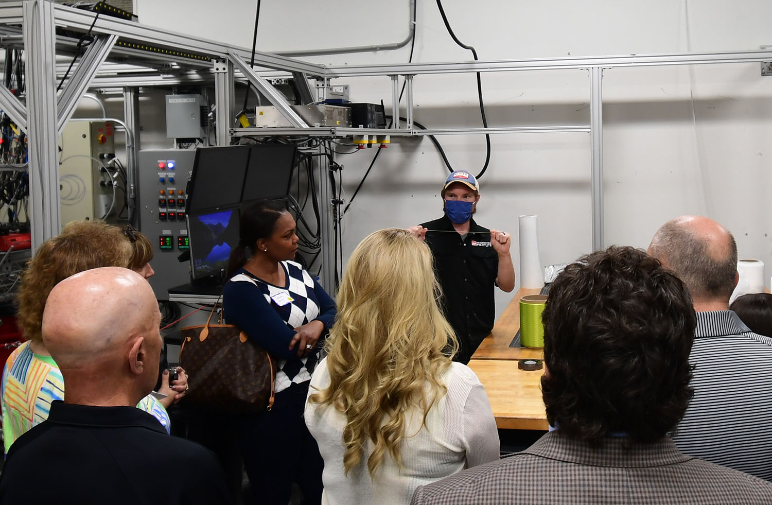 Leading Tour in Fiber & Polymer Science Lab, The Nonwovens Institute